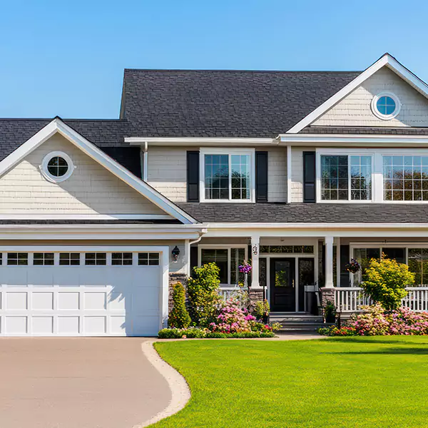 Why Bedford Homeowners Choose Bedford Roofing Service for Roofing and Siding?
